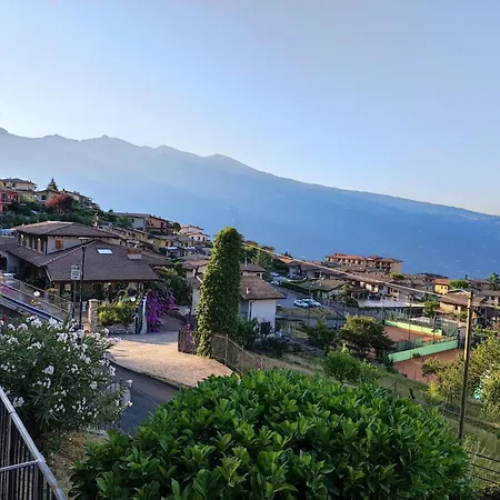 Panoramico - Fewo Mit Herrlichem Seeblick Tignale